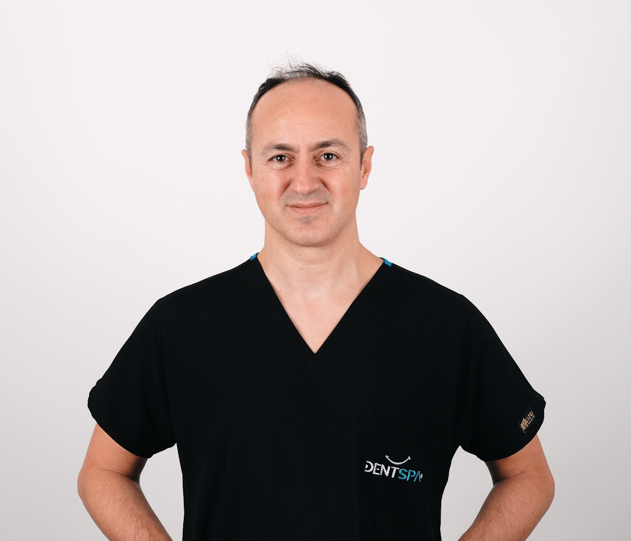 Portrait de Dr Serdar Yılmaz, Chirurgien oral et maxillo-facial chez DentSpa Istanbul